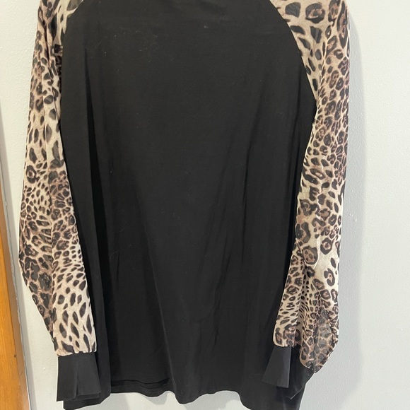 Sheer sleeves Black & Leopard 🐆 Top 3XL - Picture 3 of 5
